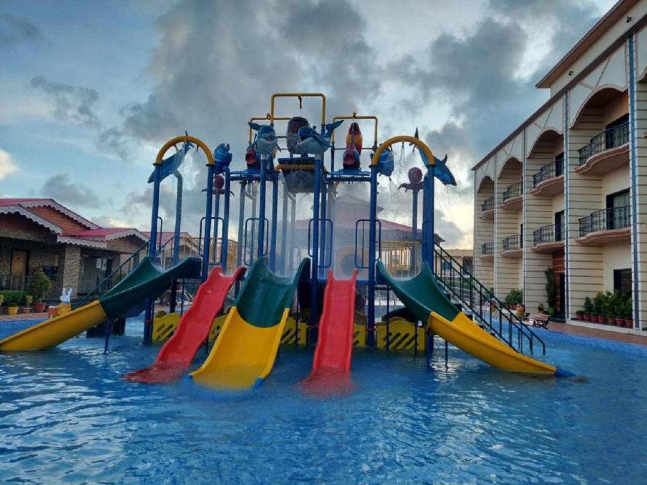 Grand Beach Resort ماندارموني المظهر الخارجي الصورة